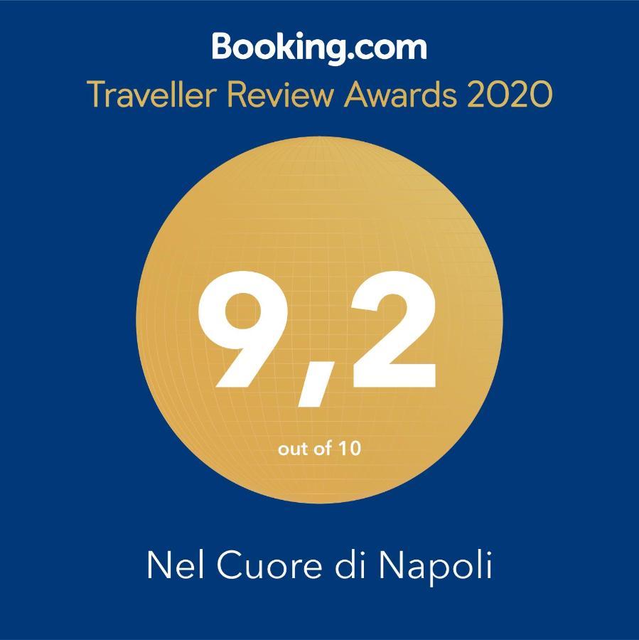 Nel Cuore Di Napoli Apartment Luaran gambar